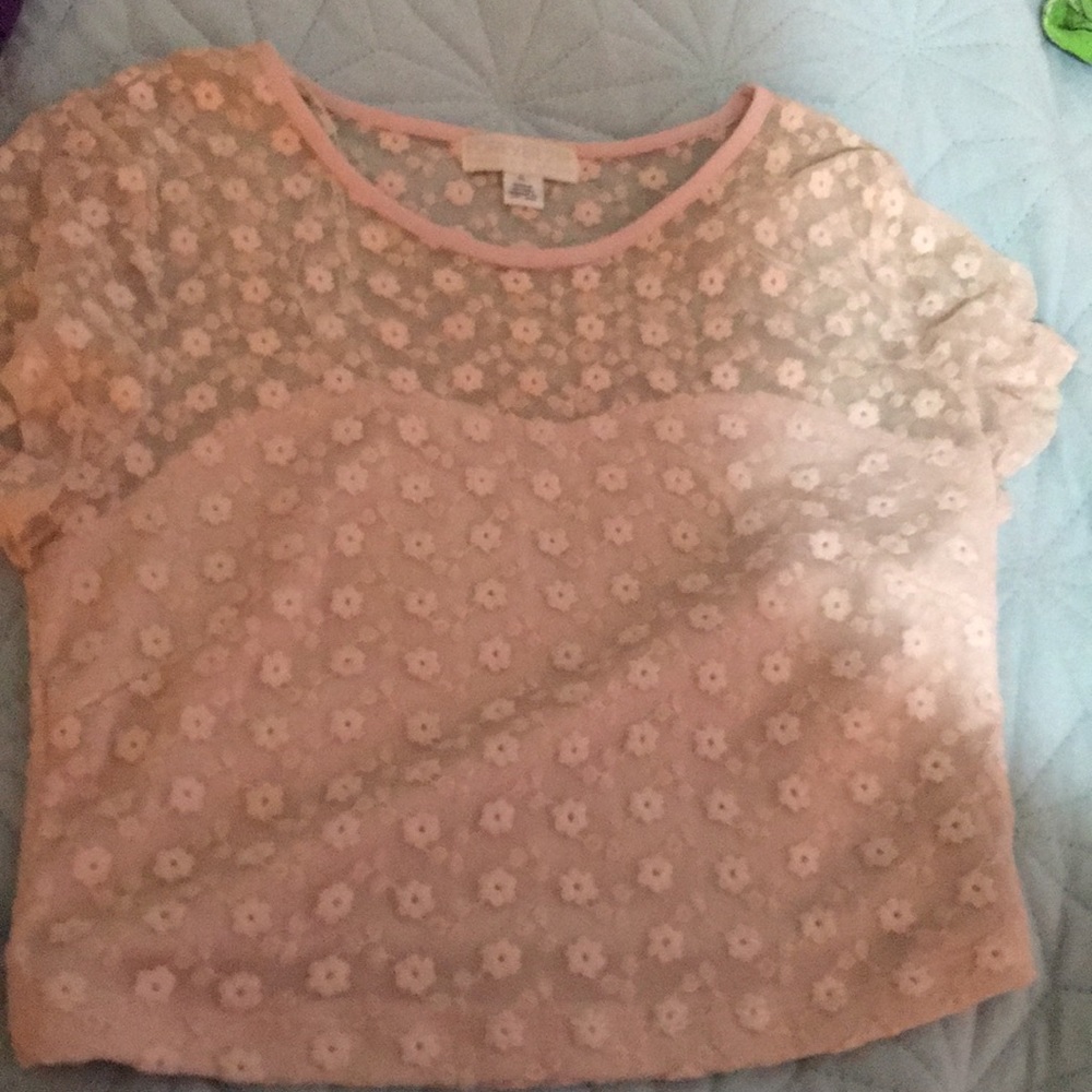 pink top